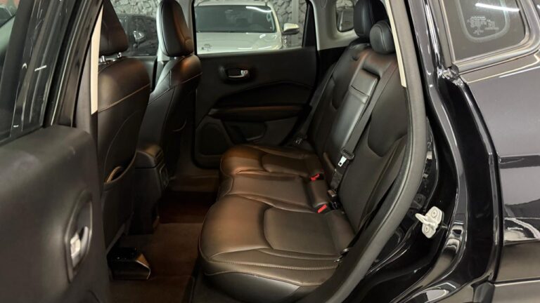 WhatsApp Image 2025-10-15 at 15.26.33 (5)