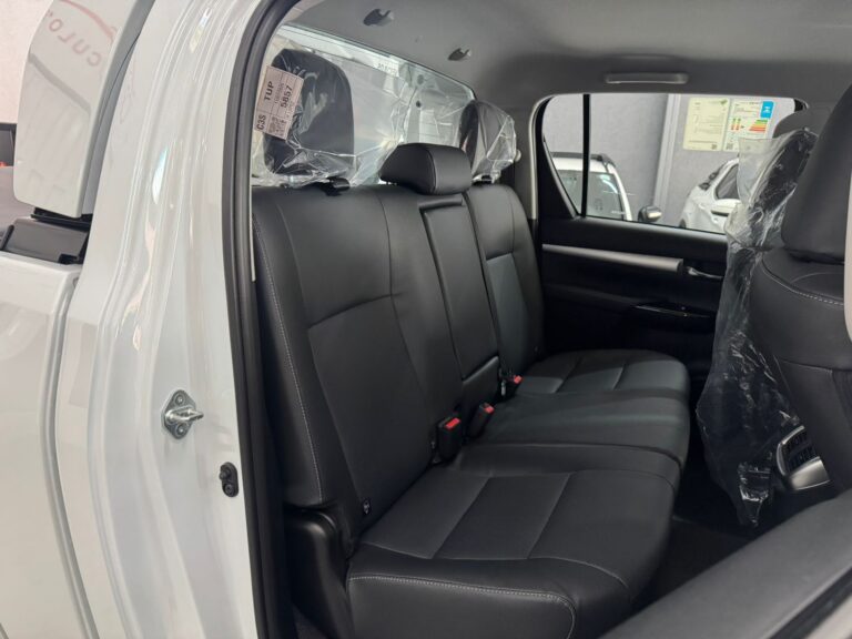 WhatsApp Image 2025-10-28 at 11.40.50 (1)