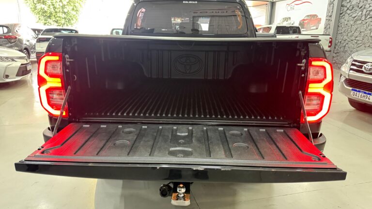 WhatsApp Image 2025-10-28 at 17.36.25