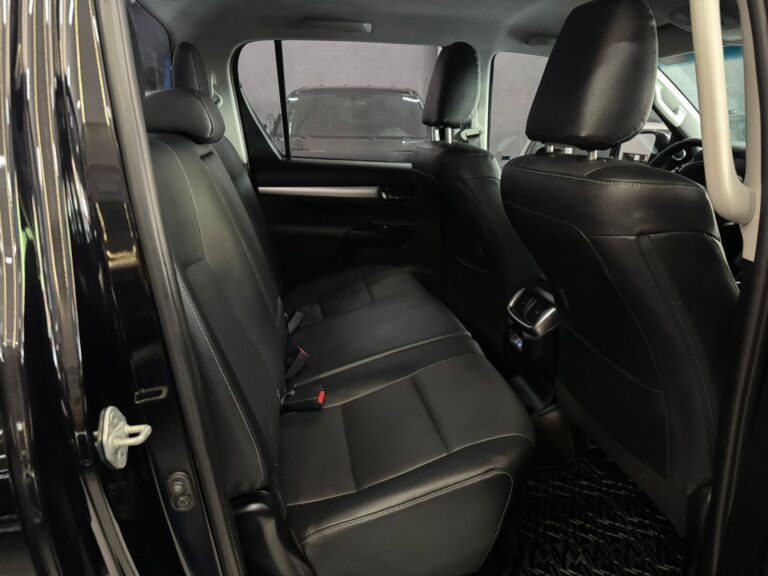 WhatsApp Image 2025-11-24 at 13.03.48