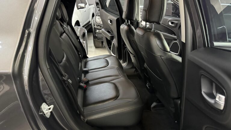 WhatsApp Image 2025-12-02 at 17.33.42 (6)