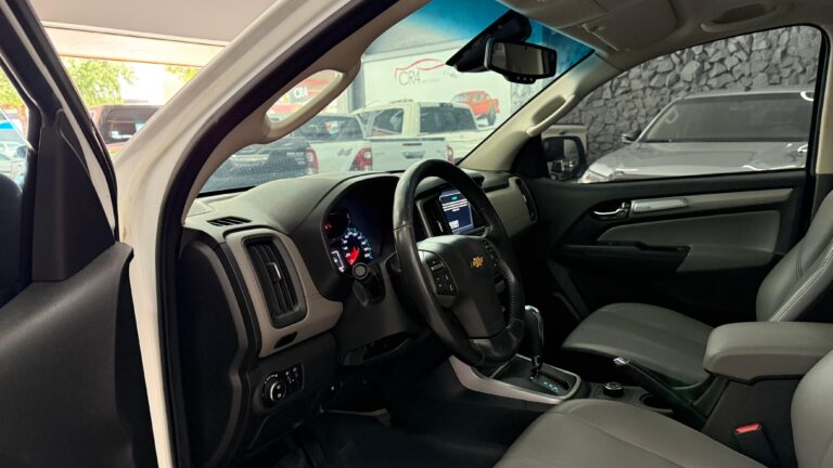 WhatsApp Image 2025-12-03 at 18.52.56 (1)