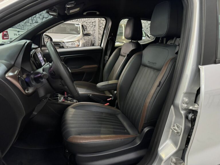 WhatsApp Image 2025-12-04 at 10.01.43 (1)