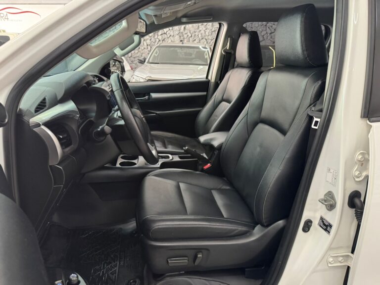 WhatsApp Image 2025-12-05 at 15.59.45