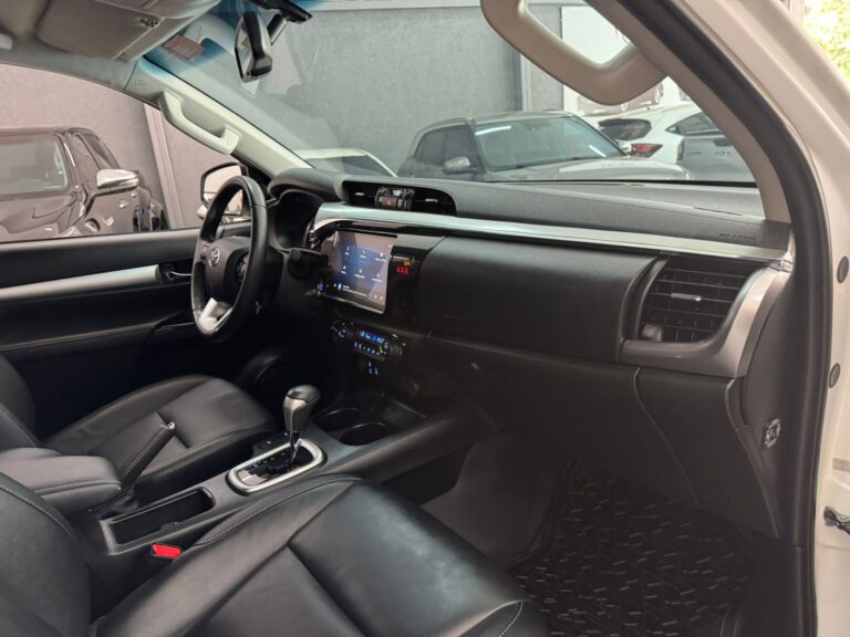 WhatsApp Image 2025-12-05 at 15.59.46 (1) - Copia